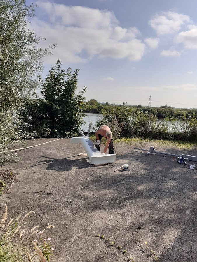 De masten in de grondverf