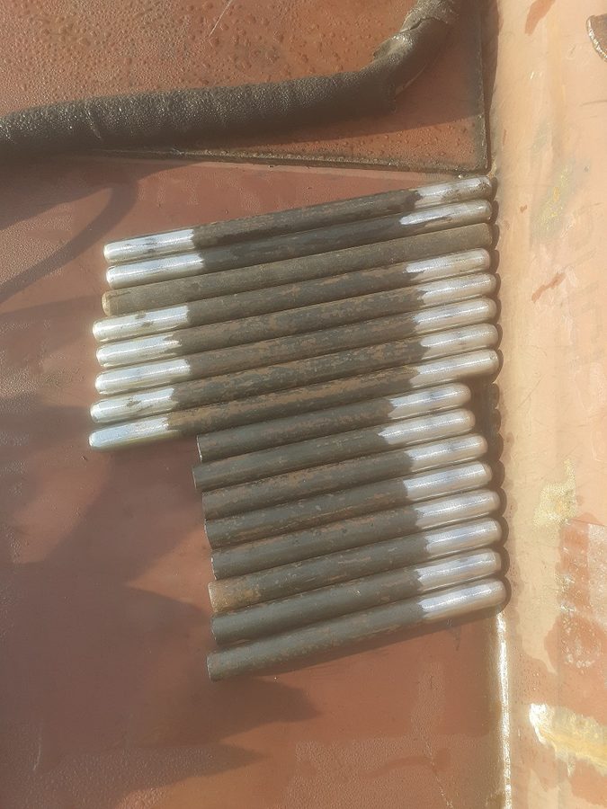 Rondgeslepen pennen voor de bolders