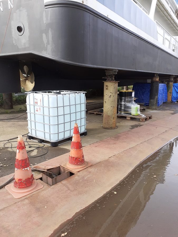 Demiwater en koelvloeistof voor de kielkoeling