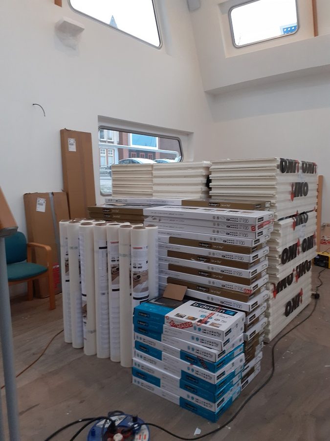 De steenwol is uit de kamer verdwenen